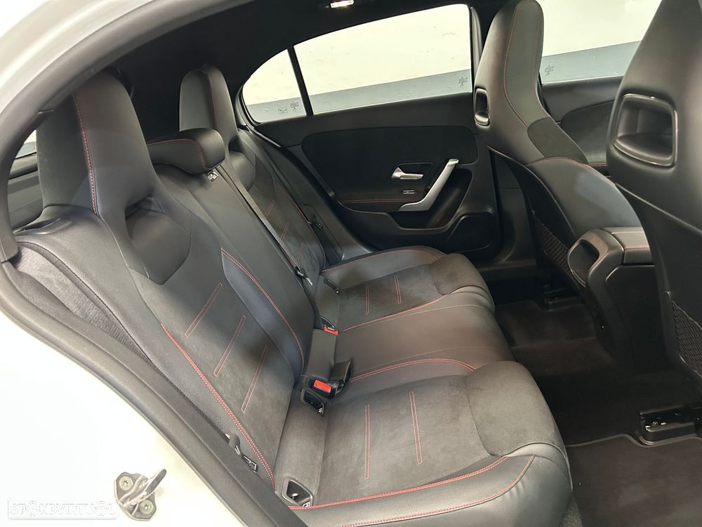 Mercedes-Benz A 160 AMG Line - 15