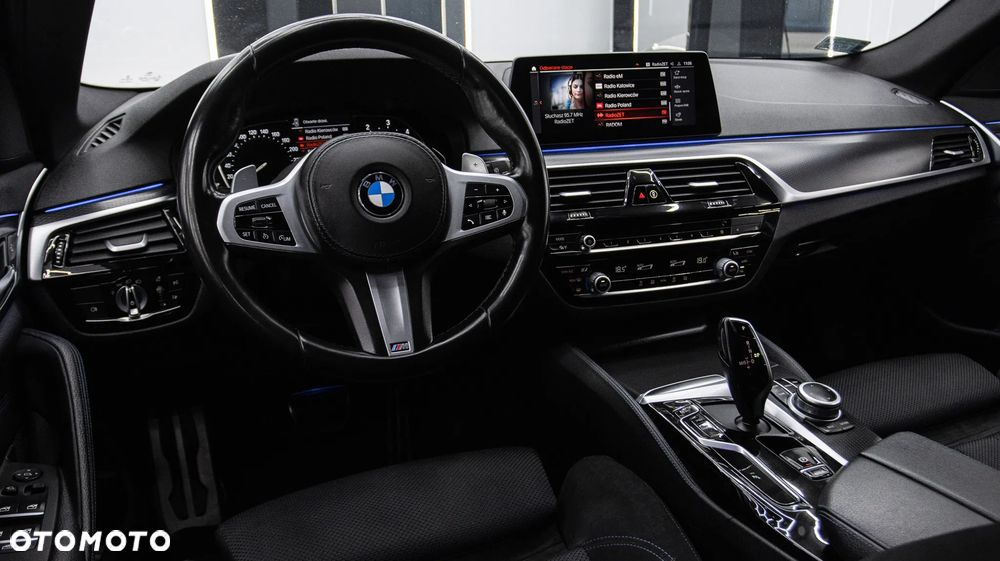 BMW Seria 5 520d xDrive M Sport sport - 17