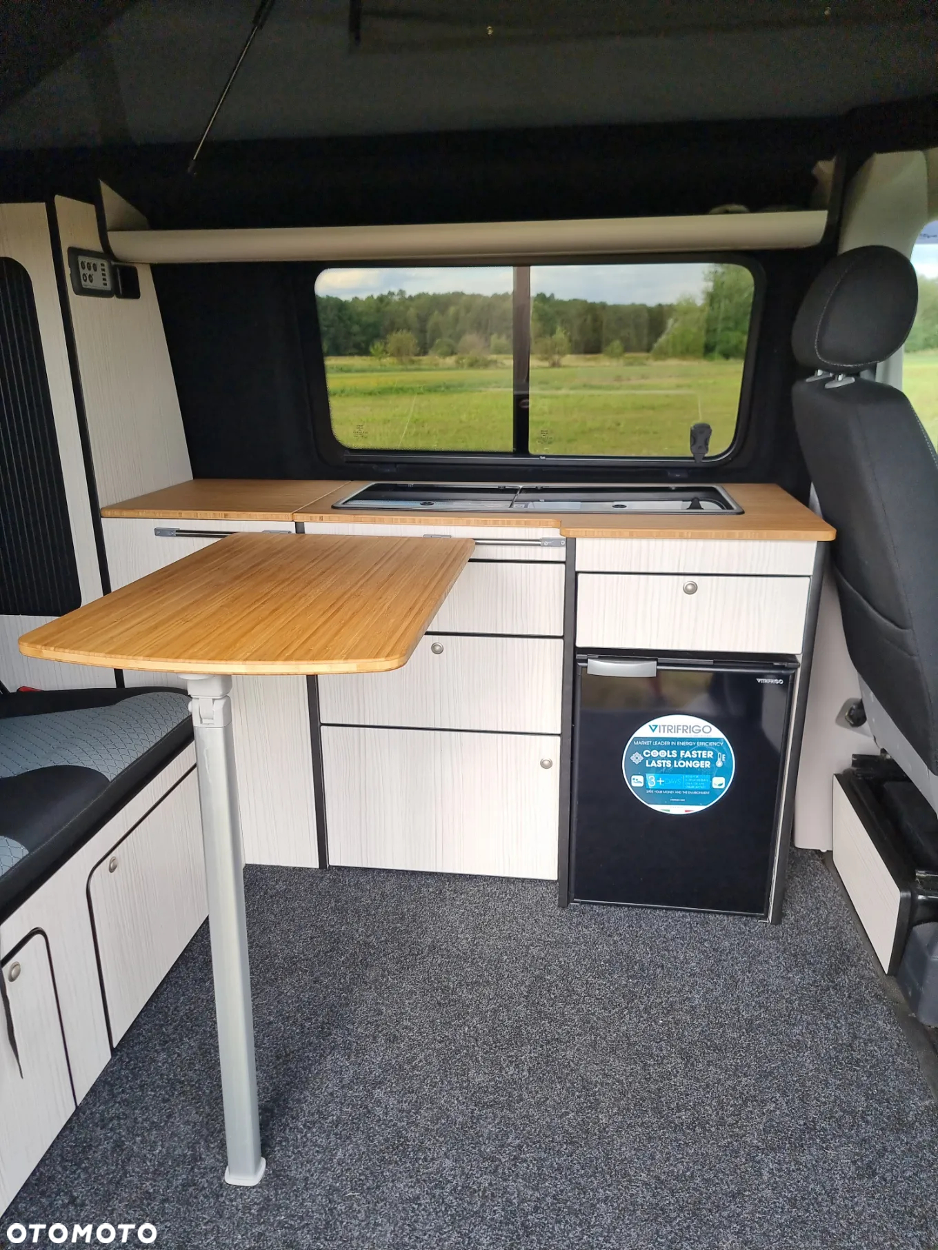 Volkswagen California - 12