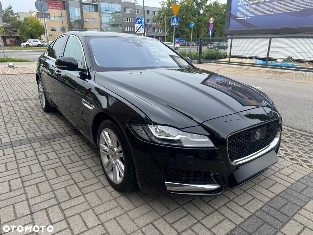 Jaguar XF 25t Portfolio - 2