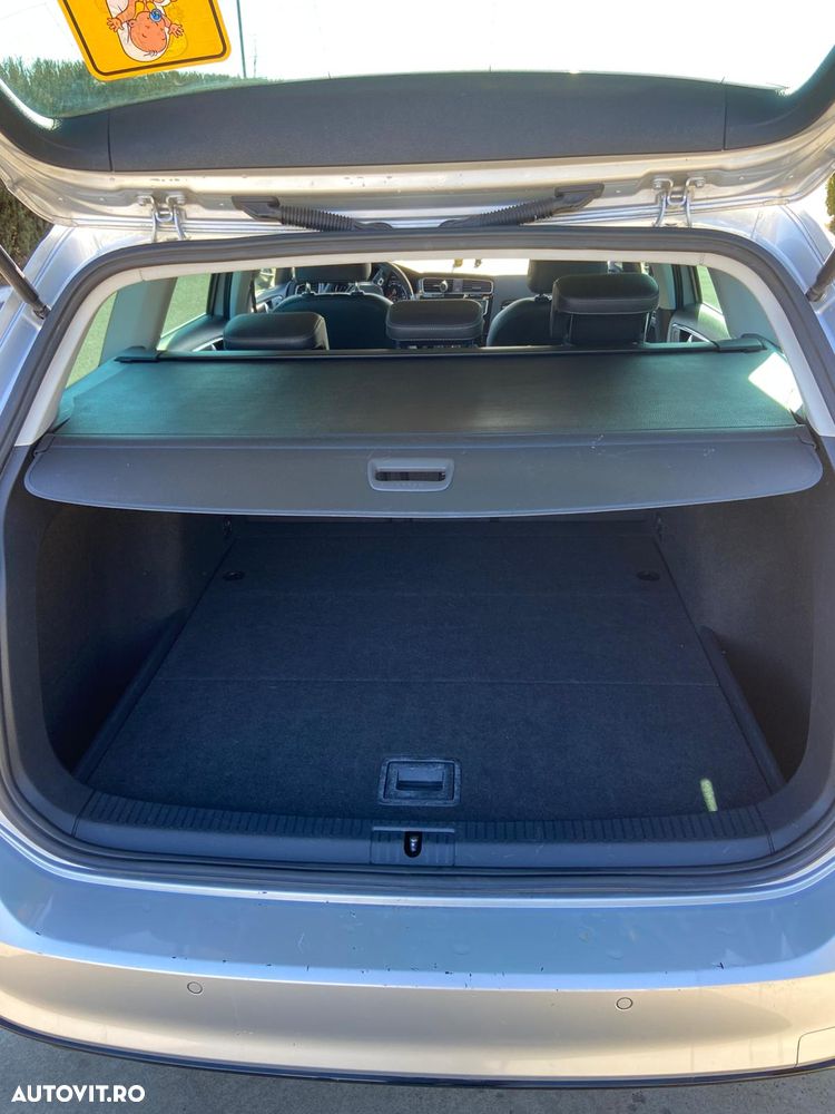 Volkswagen Golf 1.6 TDI BlueMotion Comfortline - 20