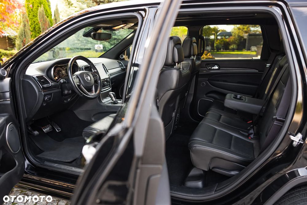 Jeep Grand Cherokee - 20