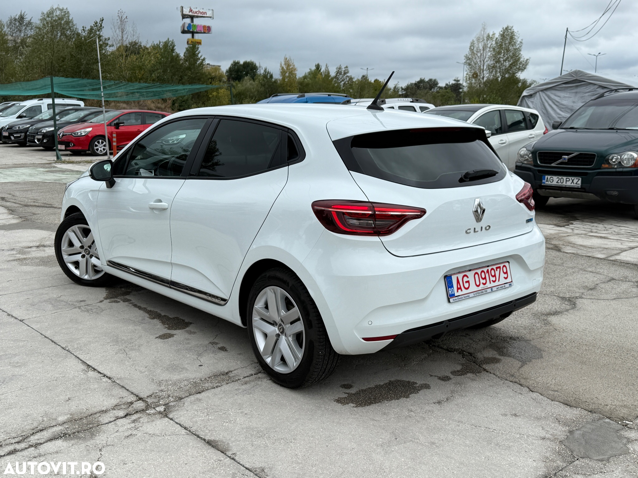 Renault Clio E-TECH Hybrid 140 BUSINESS EDITION - 10