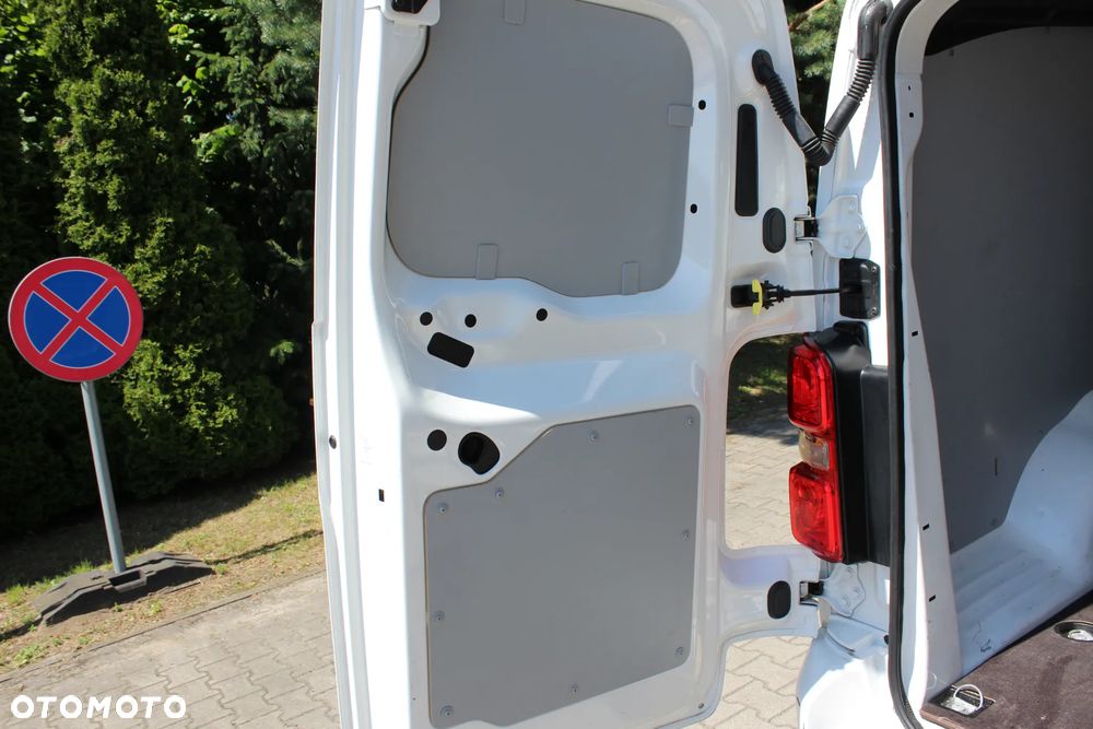 Opel Vivaro - 17