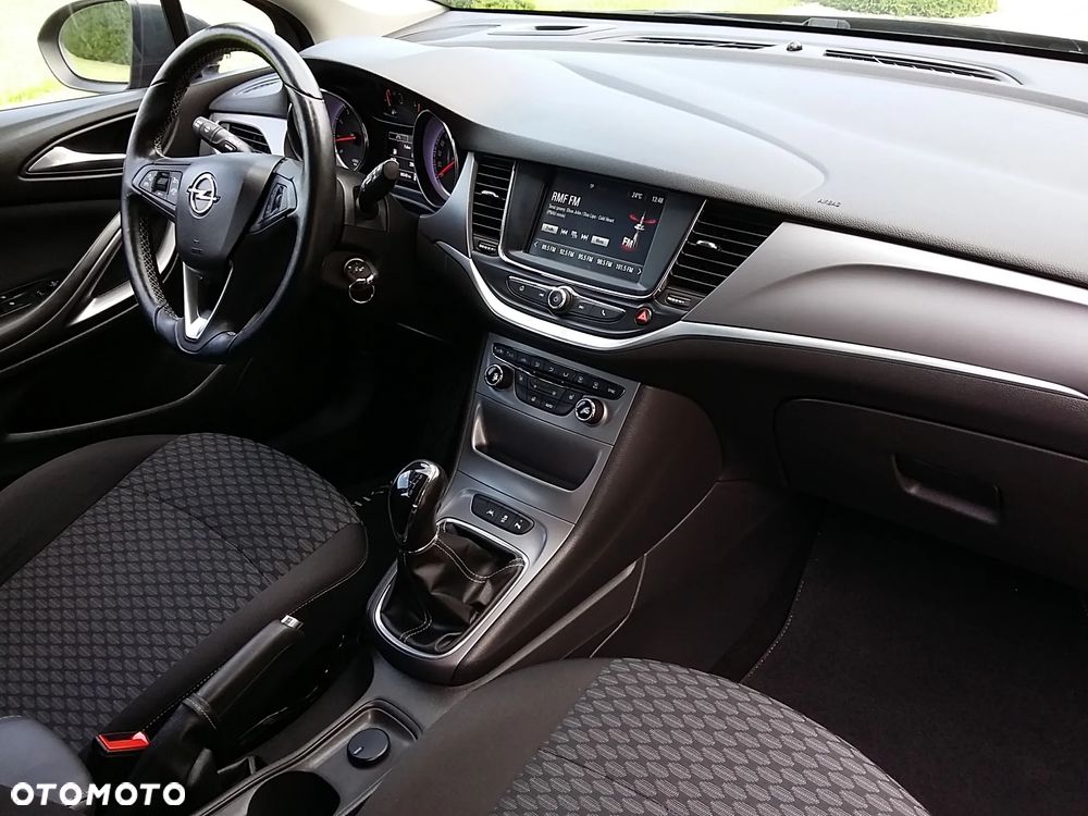 Opel Astra 1.4 Turbo Color Edition - 16