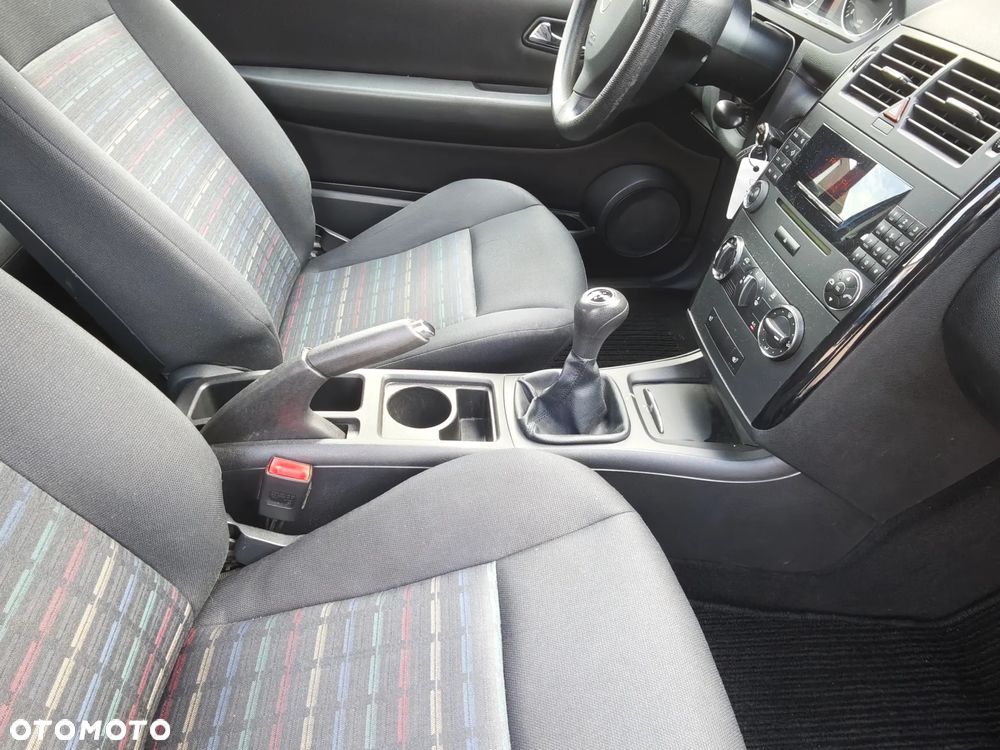 Mercedes-Benz Klasa A 150 Classic Edition 10 - 21