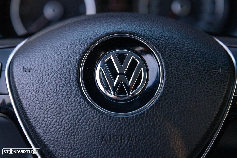 VW Amarok 2.0 TDi CD Trendline 4Motion - 32