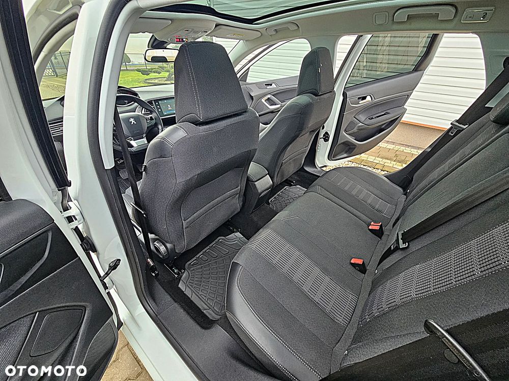 Peugeot 308 BlueHDi FAP 150 EAT6 Stop & Start Allure - 32