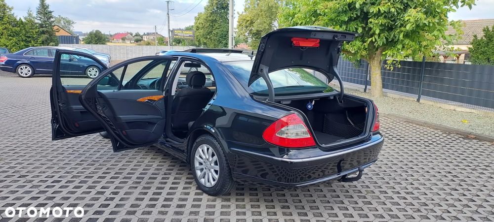 Mercedes-Benz Klasa E - 28