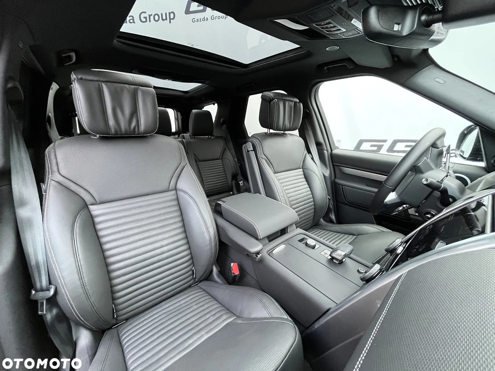 Land Rover Discovery D350 Dynamic HSE - 3
