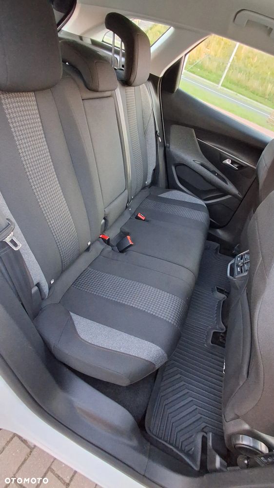 Peugeot 3008 BlueHDi 130 Stop & Start Allure - 26