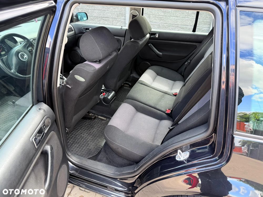 Volkswagen Golf Variant - 9