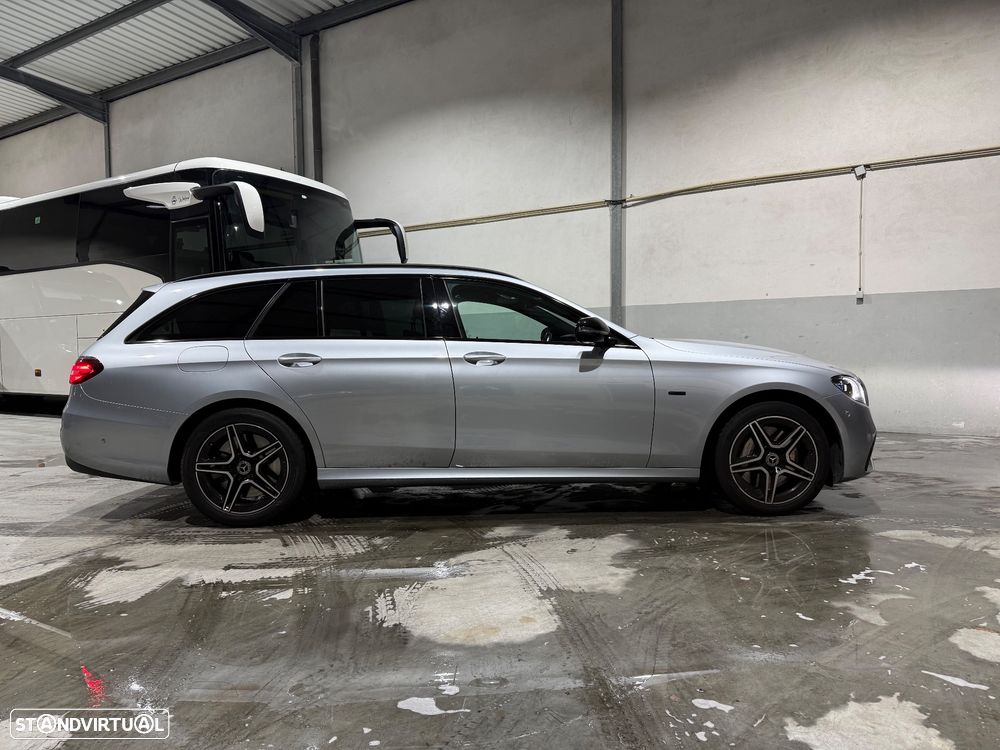 Mercedes-Benz E 300 de AMG Line - 4