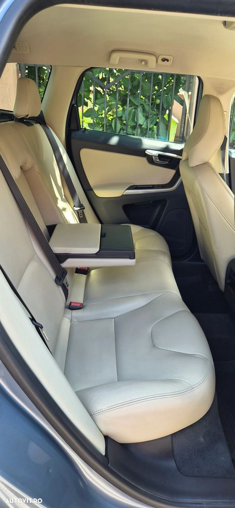 Volvo XC 60 D4 Inscription - 20