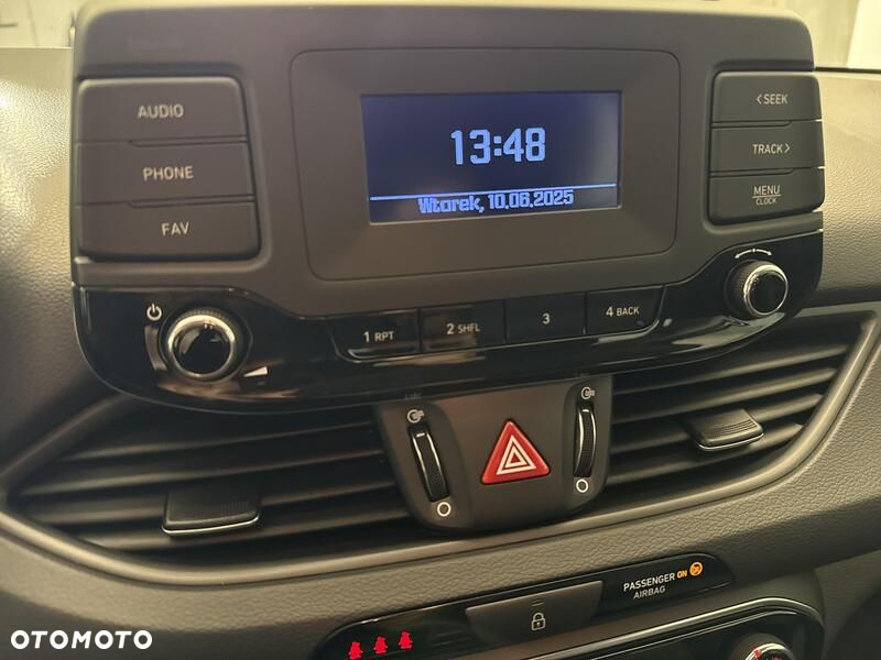 Hyundai i30 1.5 DPI Modern - 15