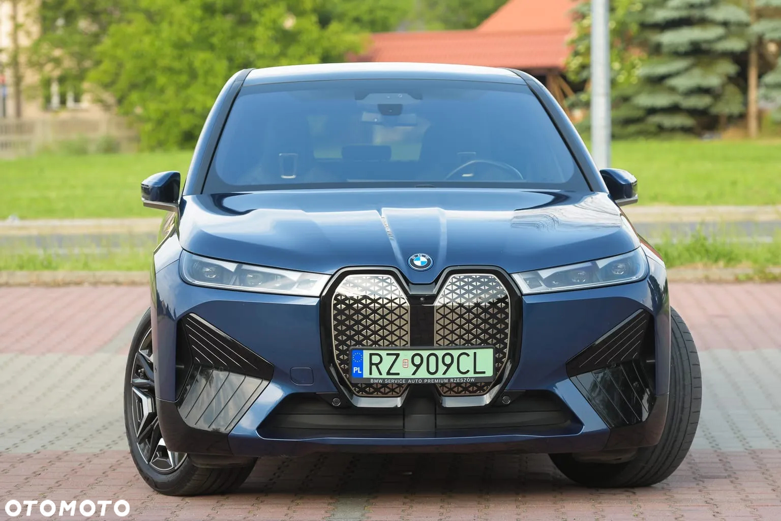 BMW iX - 35