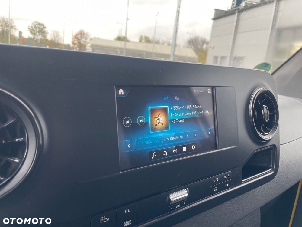 Mercedes-Benz Sprinter FURGON, ZABUDOWA KURIER - 22