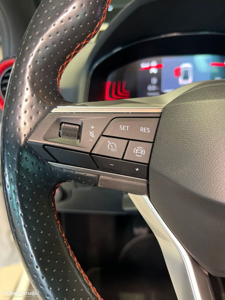 SEAT Arona 1.0 TSI FR - 25