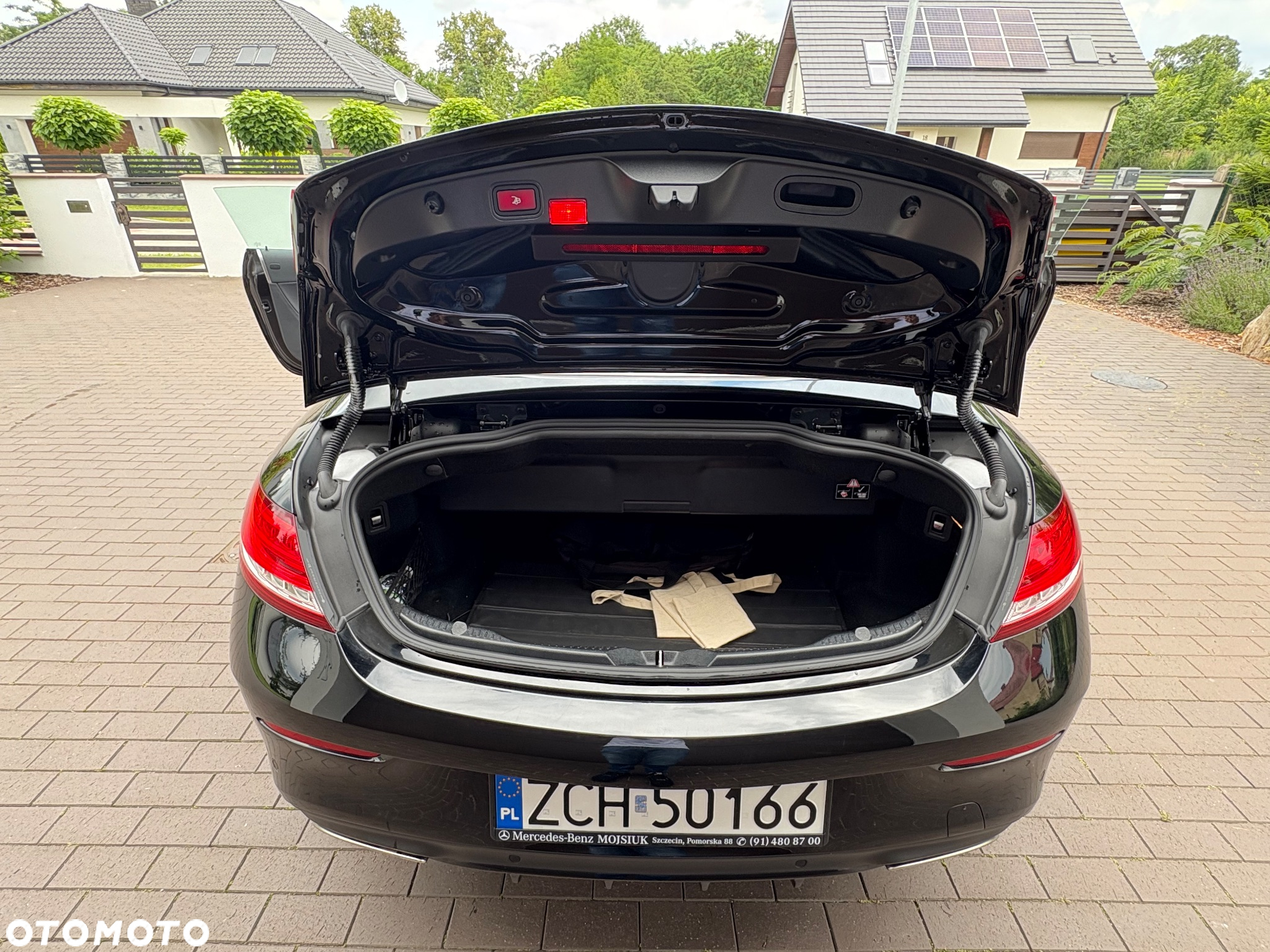 Mercedes-Benz Klasa C 180 Cabrio 9G-TRONIC AMG Line - 17