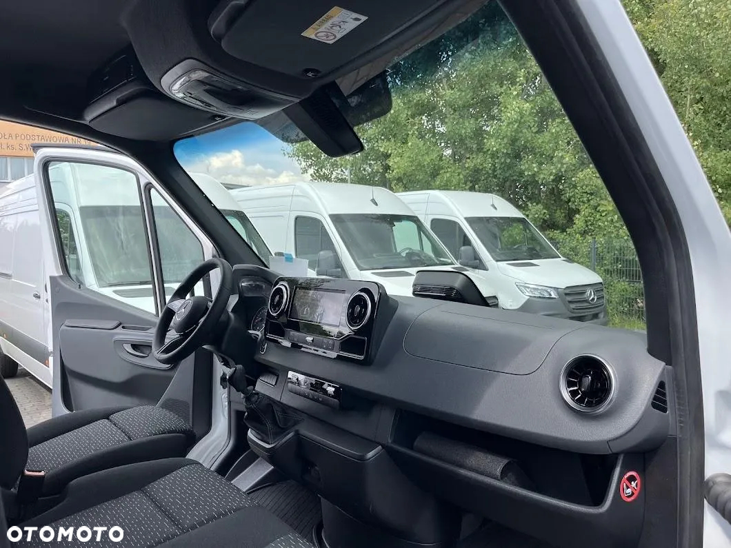 Mercedes-Benz Sprinter - 7