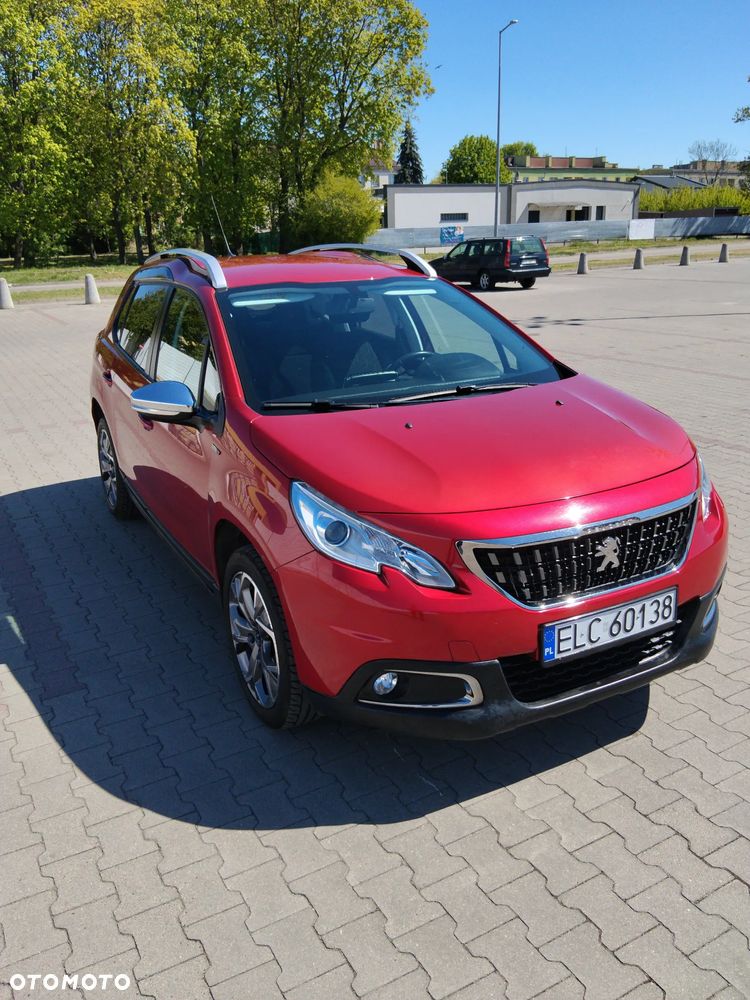 Peugeot 2008 1.2 Pure Tech Style S&S - 3
