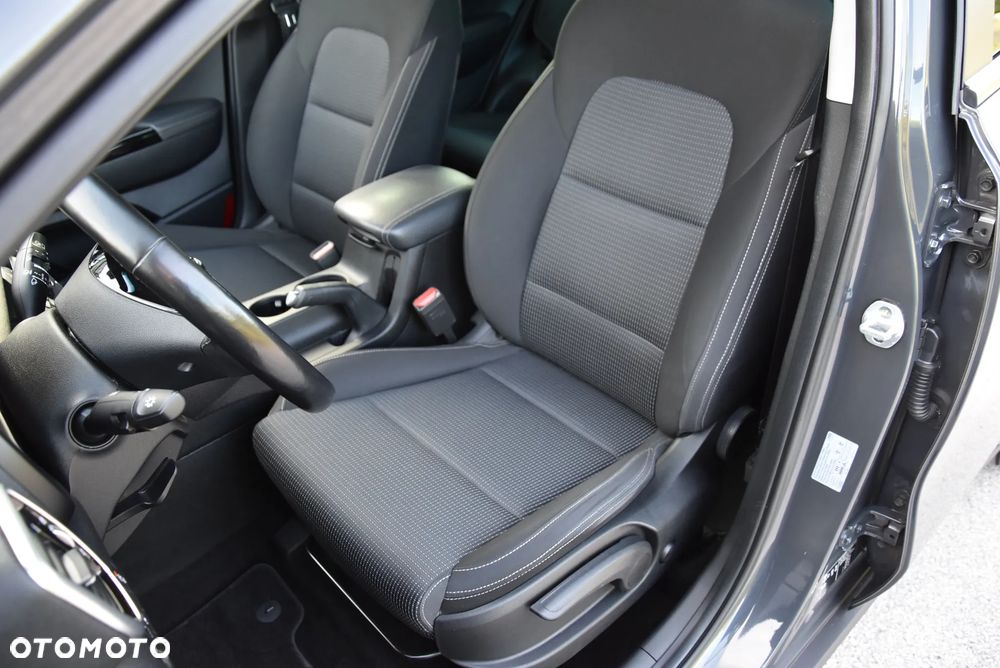 Kia Sportage 1.6 GDI 2WD DREAM-TEAM EDITION - 28