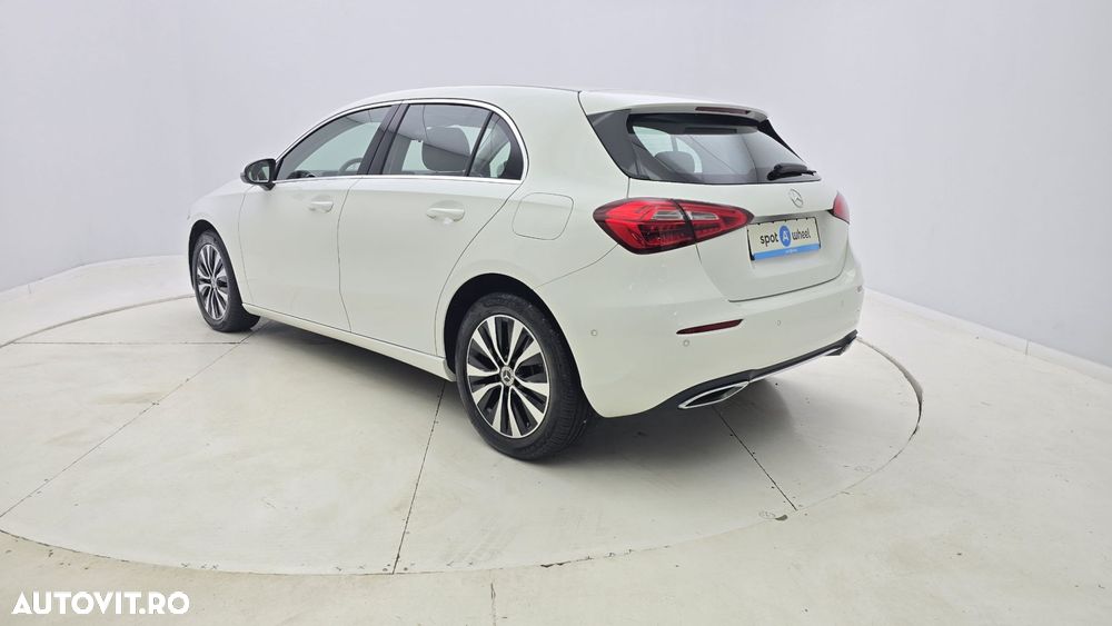 Mercedes-Benz A - 8