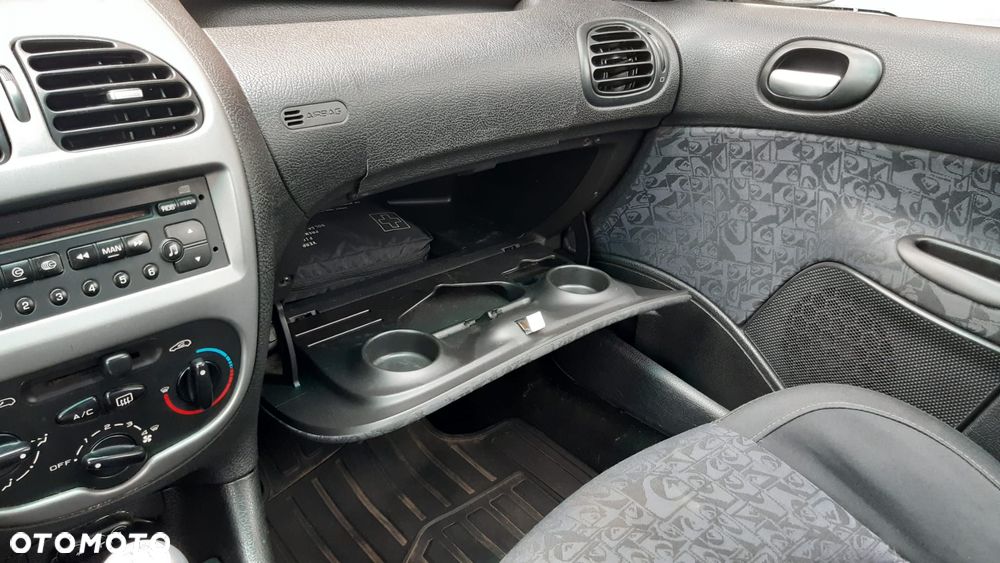 Peugeot 206 CC 1.6 Euro4 - 11