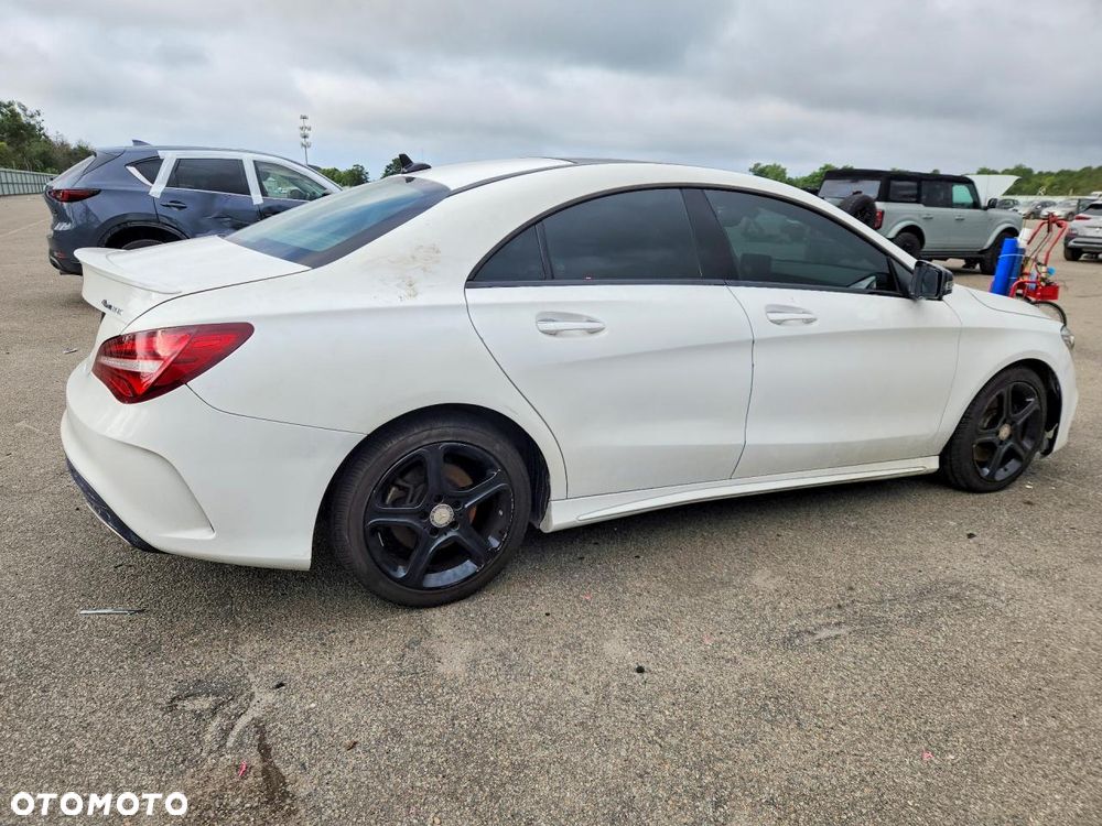 Mercedes-Benz CLA 250 4Matic 7G-DCT AMG Line - 4