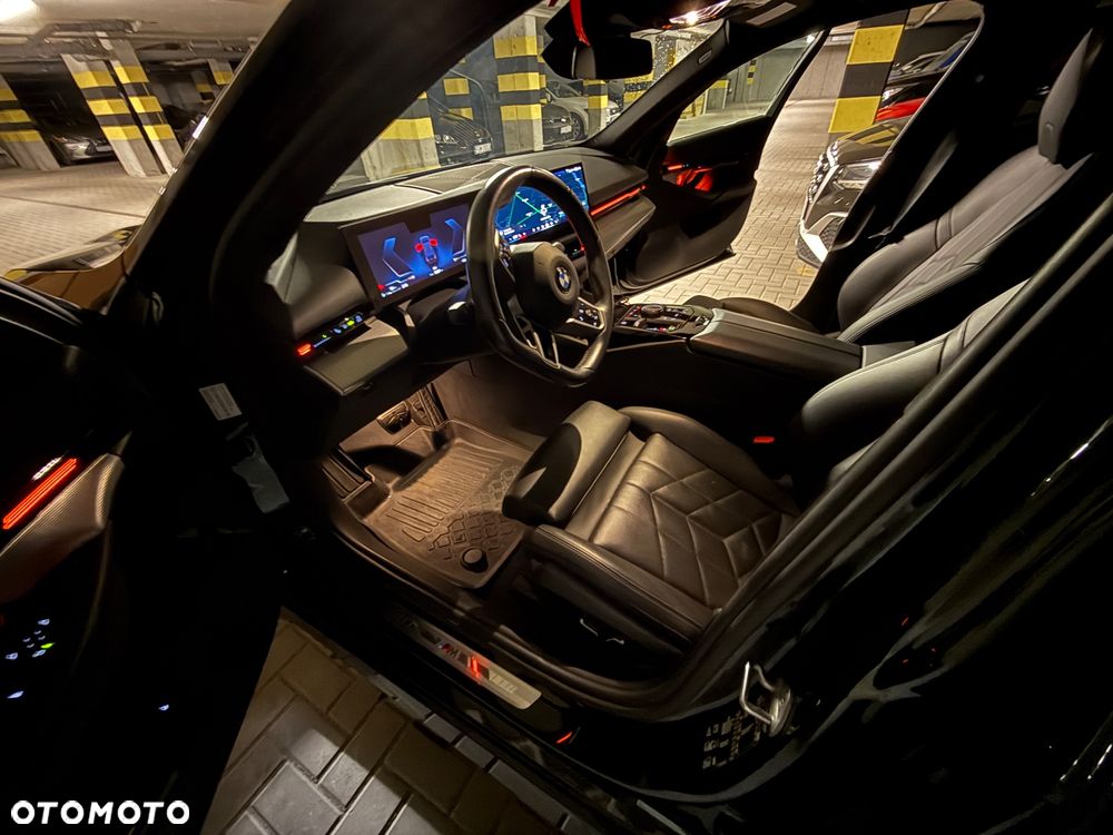BMW Seria 5 520d xDrive mHEV M Sport - 11
