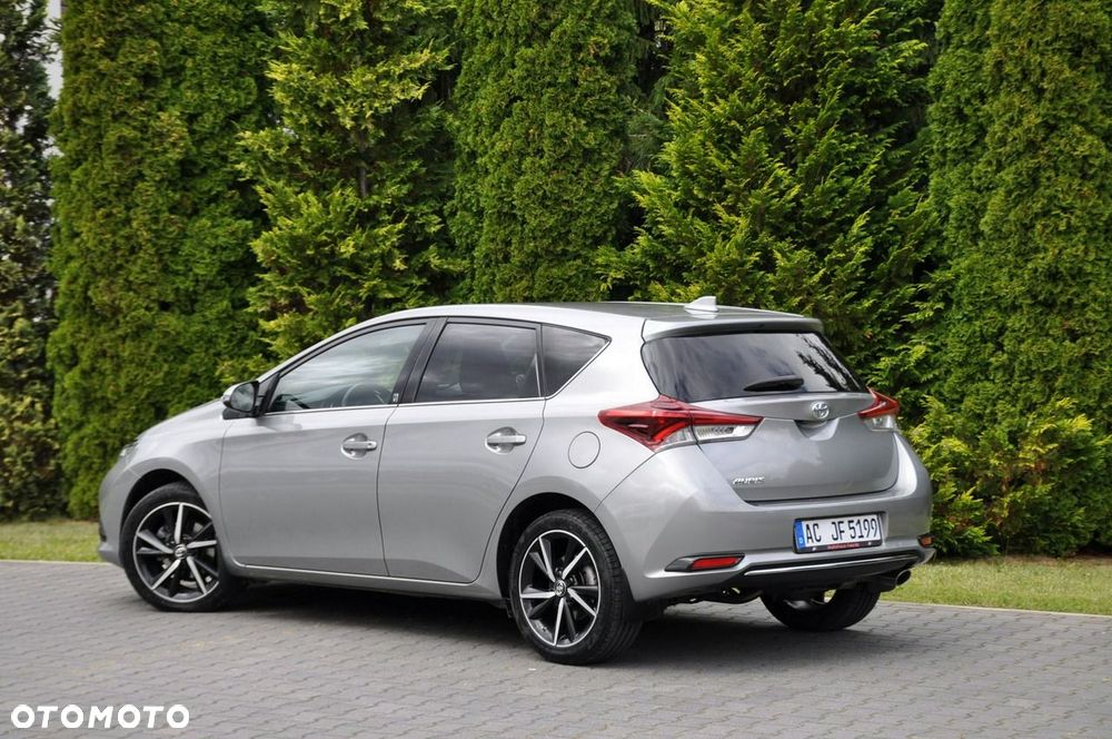 Toyota Auris - 14