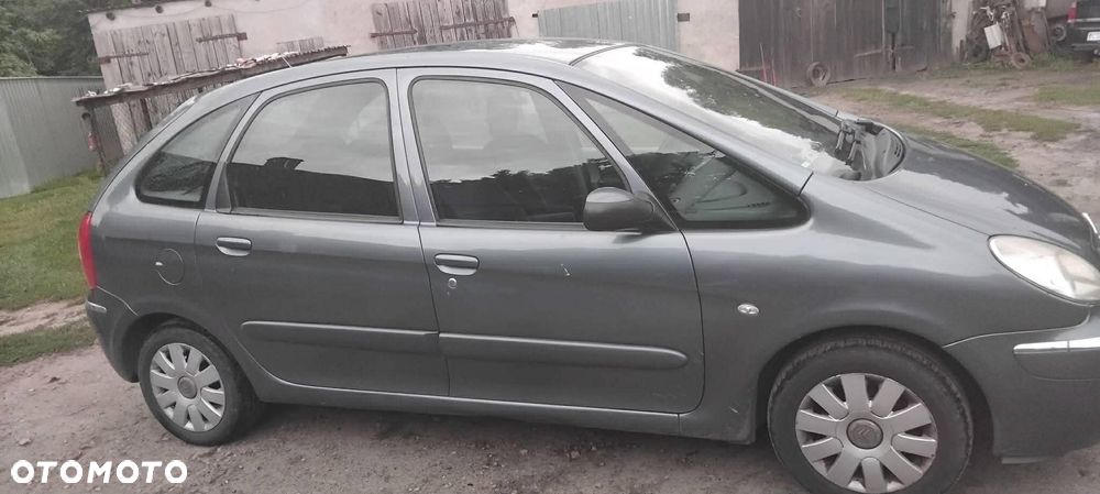 Citroën Xsara Picasso 2.0 16V Exclusive - 4