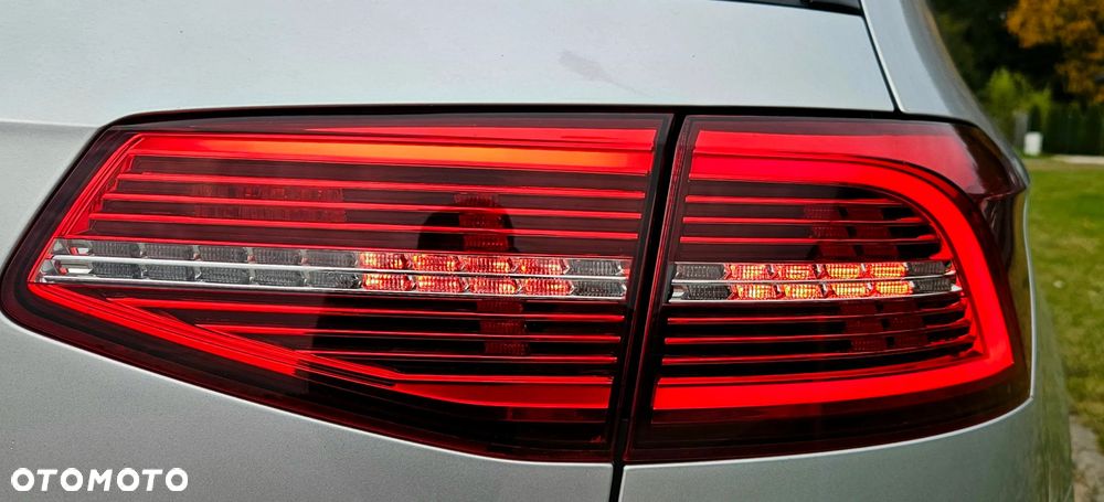 Volkswagen Passat 2.0 TDI (BlueMotion Technology) Highline - 26