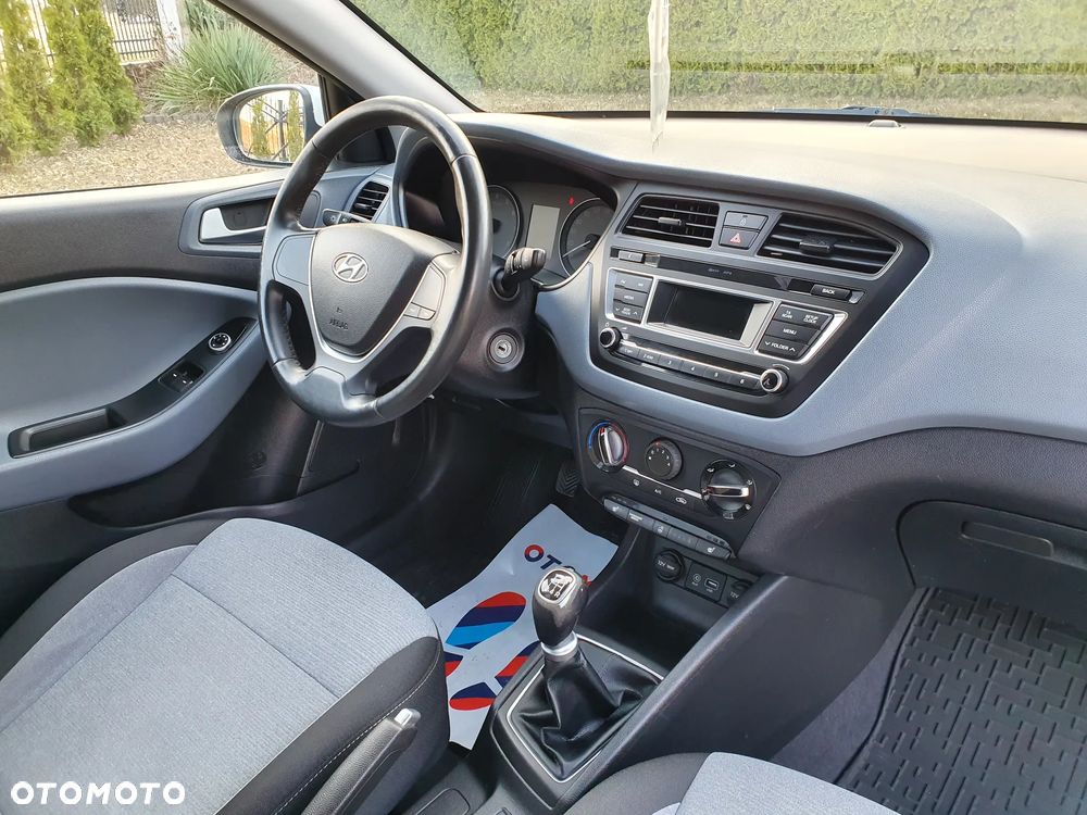 Hyundai i20 1.2 Passion - 15