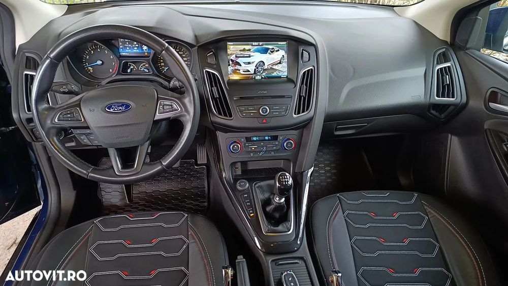 Ford Focus 1.0 EcoBoost Titanium - 14