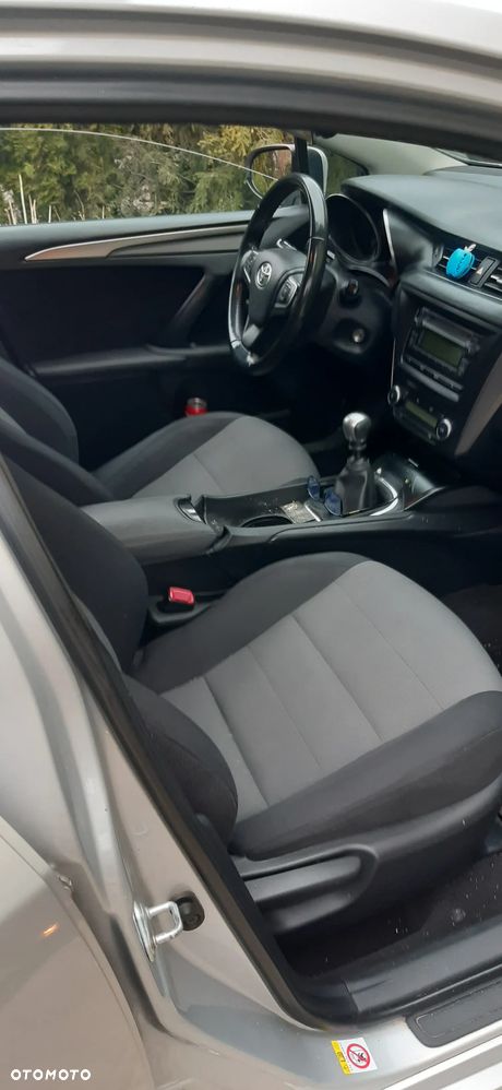 Toyota Avensis 1.6 D-4D Active - 7