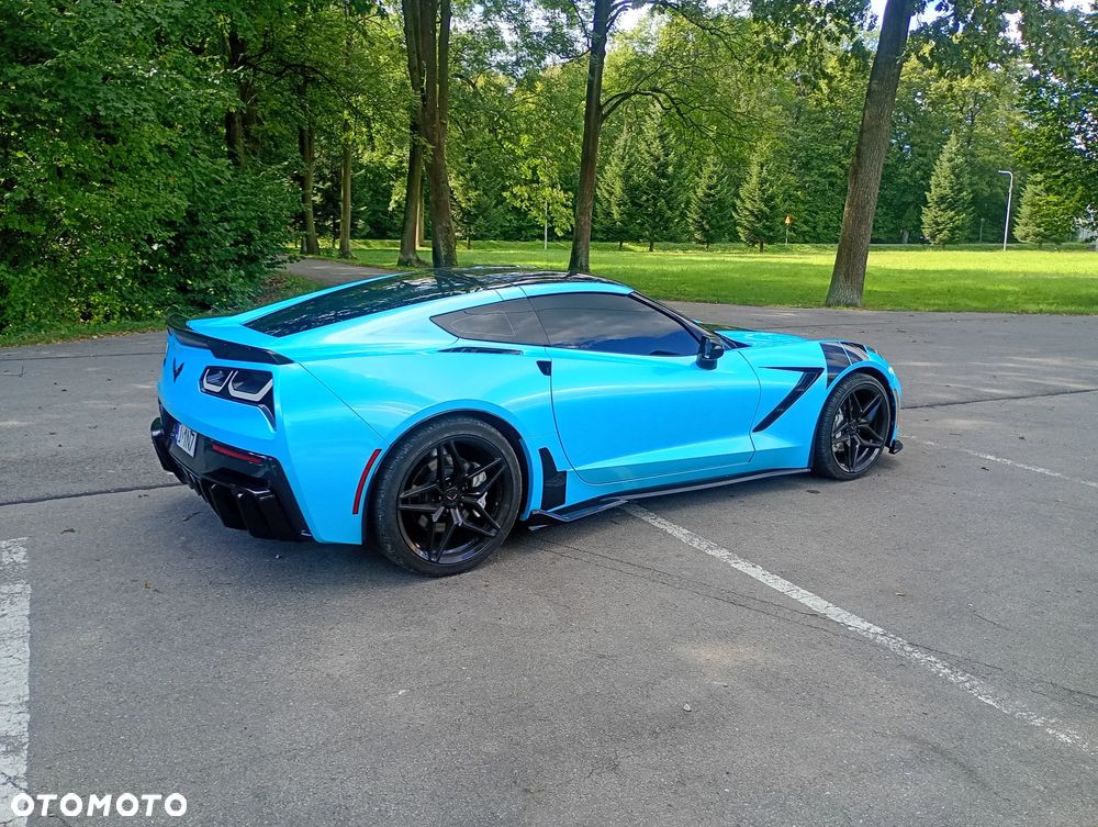 Chevrolet Corvette - 5