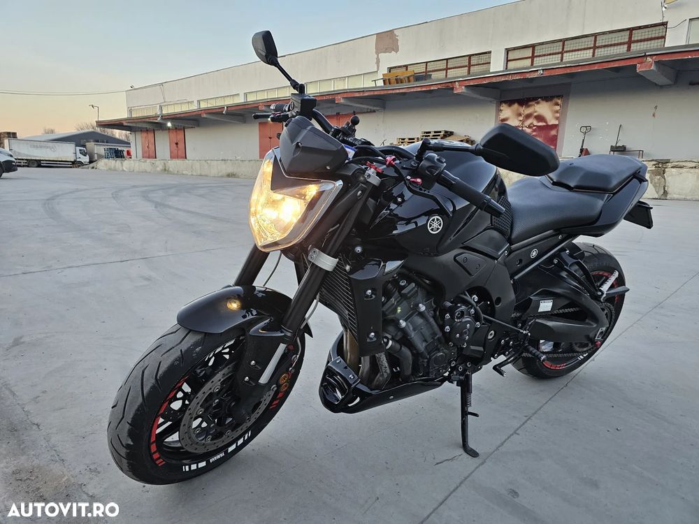 Yamaha FZ - 7