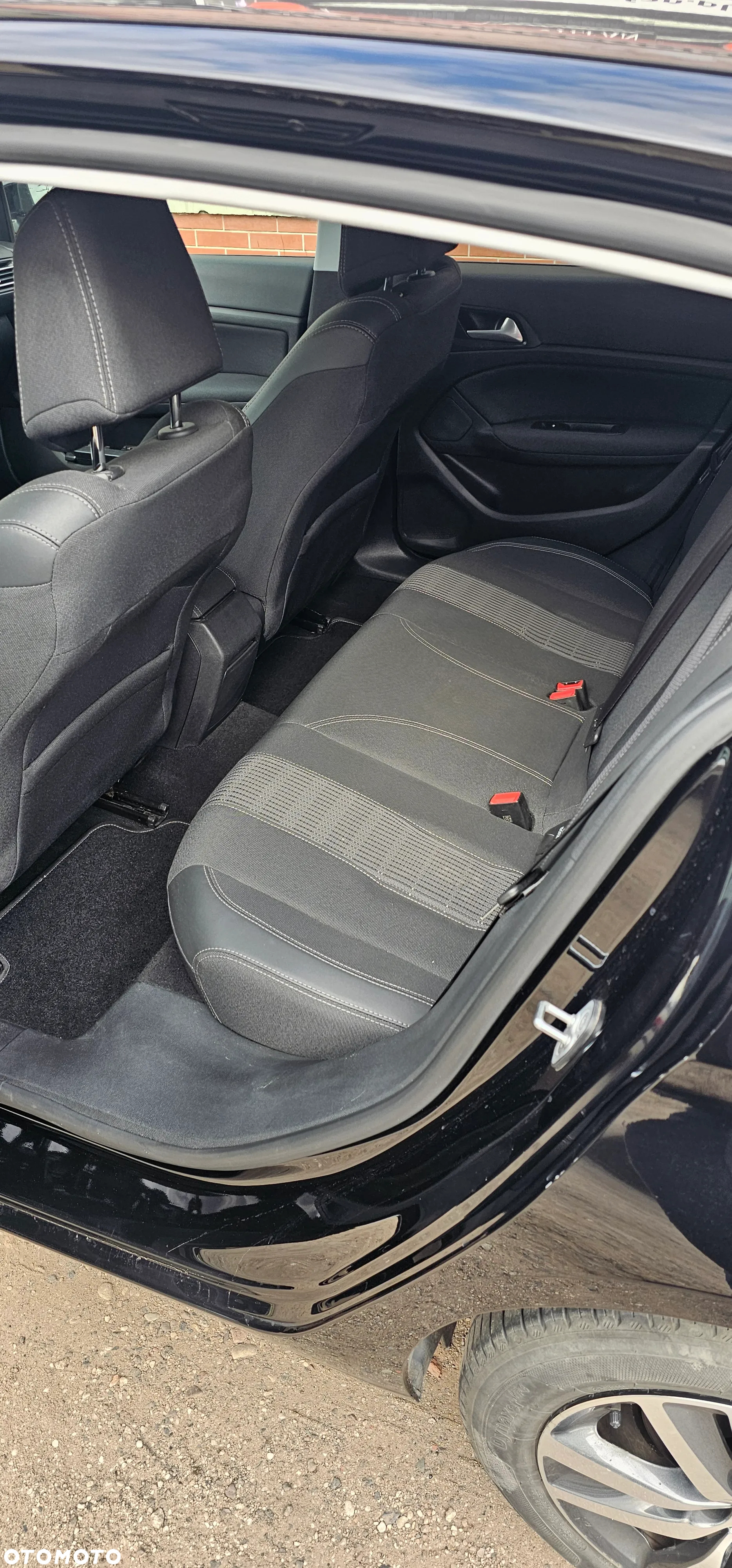 Peugeot 308 1.5 BlueHDi Allure S&S - 14