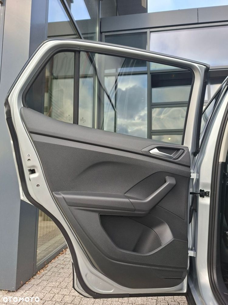 Volkswagen T-Cross - 12