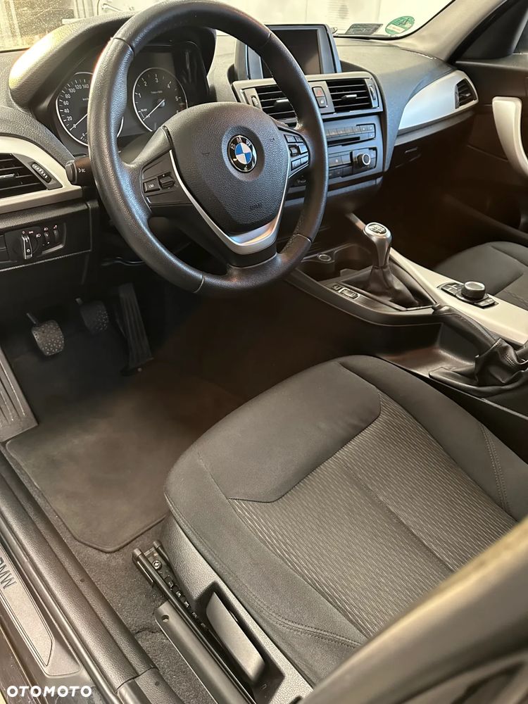 BMW Seria 1 116d - 8