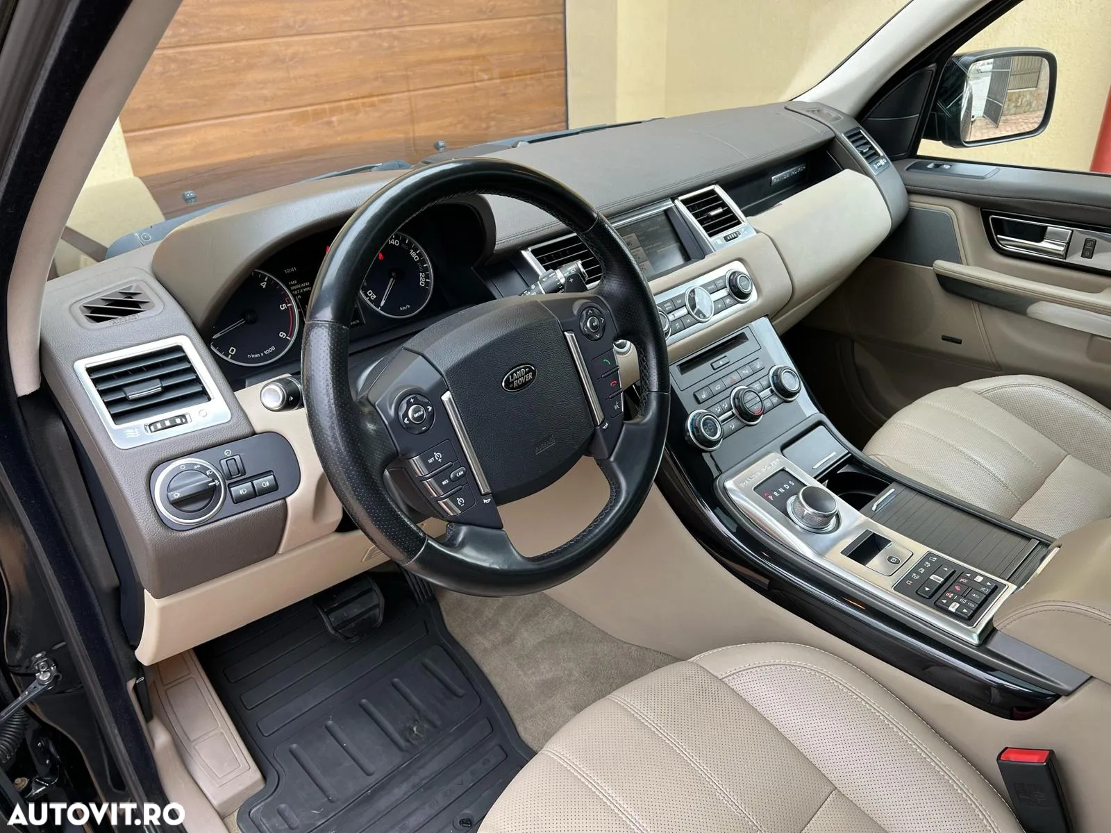 Land Rover Range Rover Sport 3.0 SDV6 HSE - 18