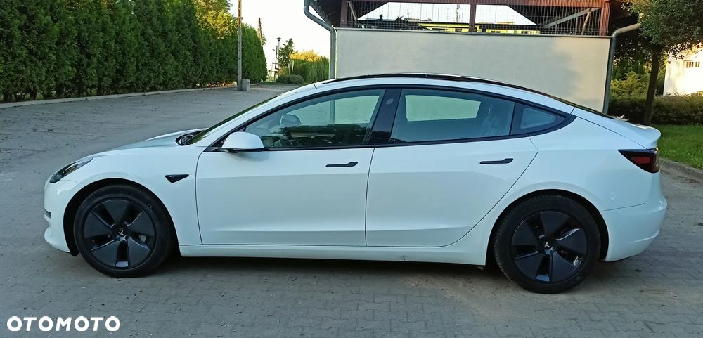 Tesla Model 3 Long Range AWD Premium - 16