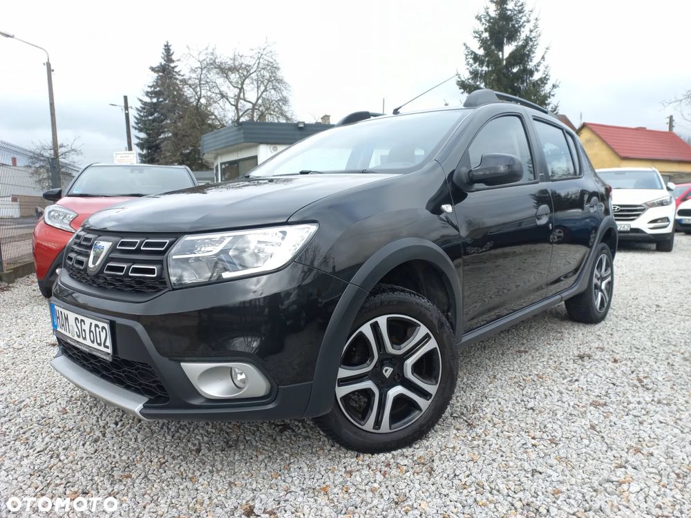 Dacia Sandero Stepway TCe 90 (S&S) Celebration - 1