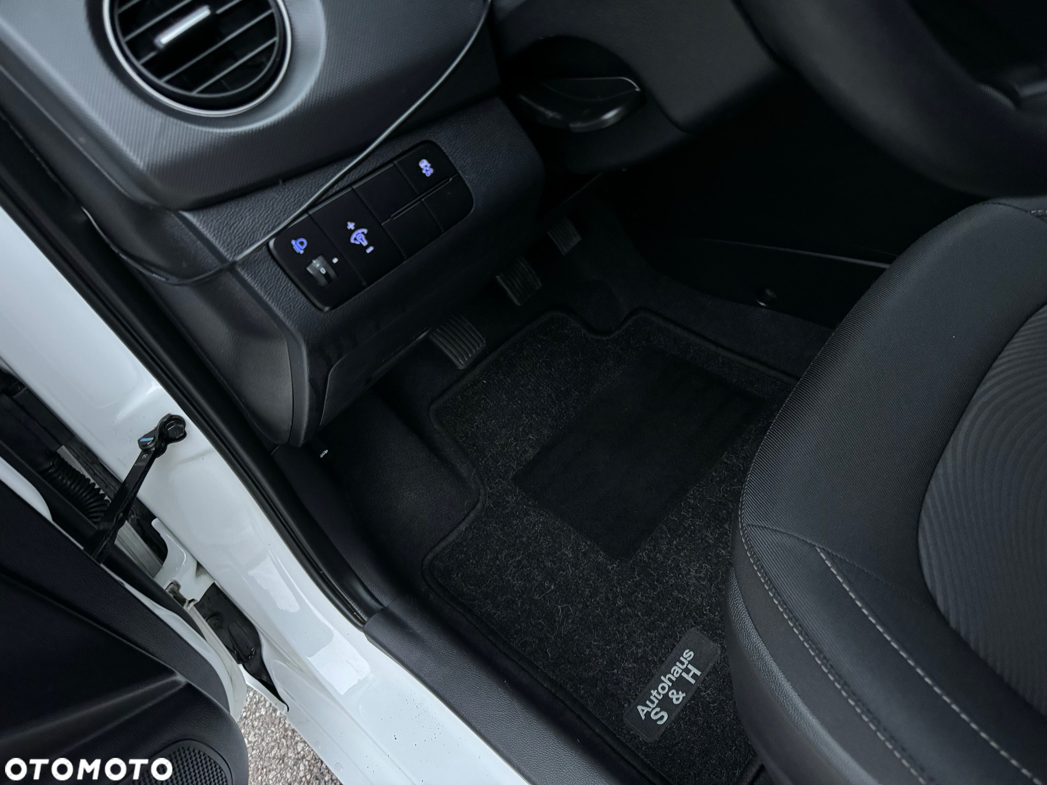 Hyundai i10 1.0 blue Style - 29