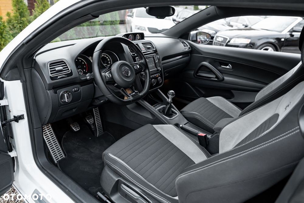 Volkswagen Scirocco R - 15