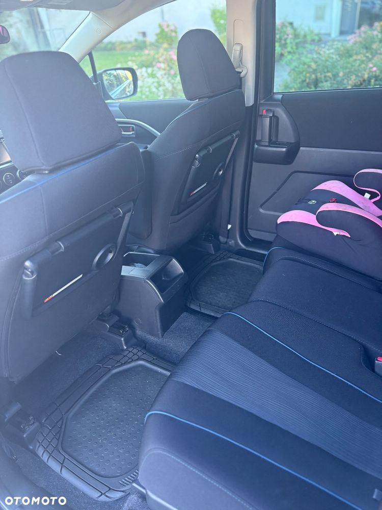 Mazda 5 1.6 CD Navi + - 12