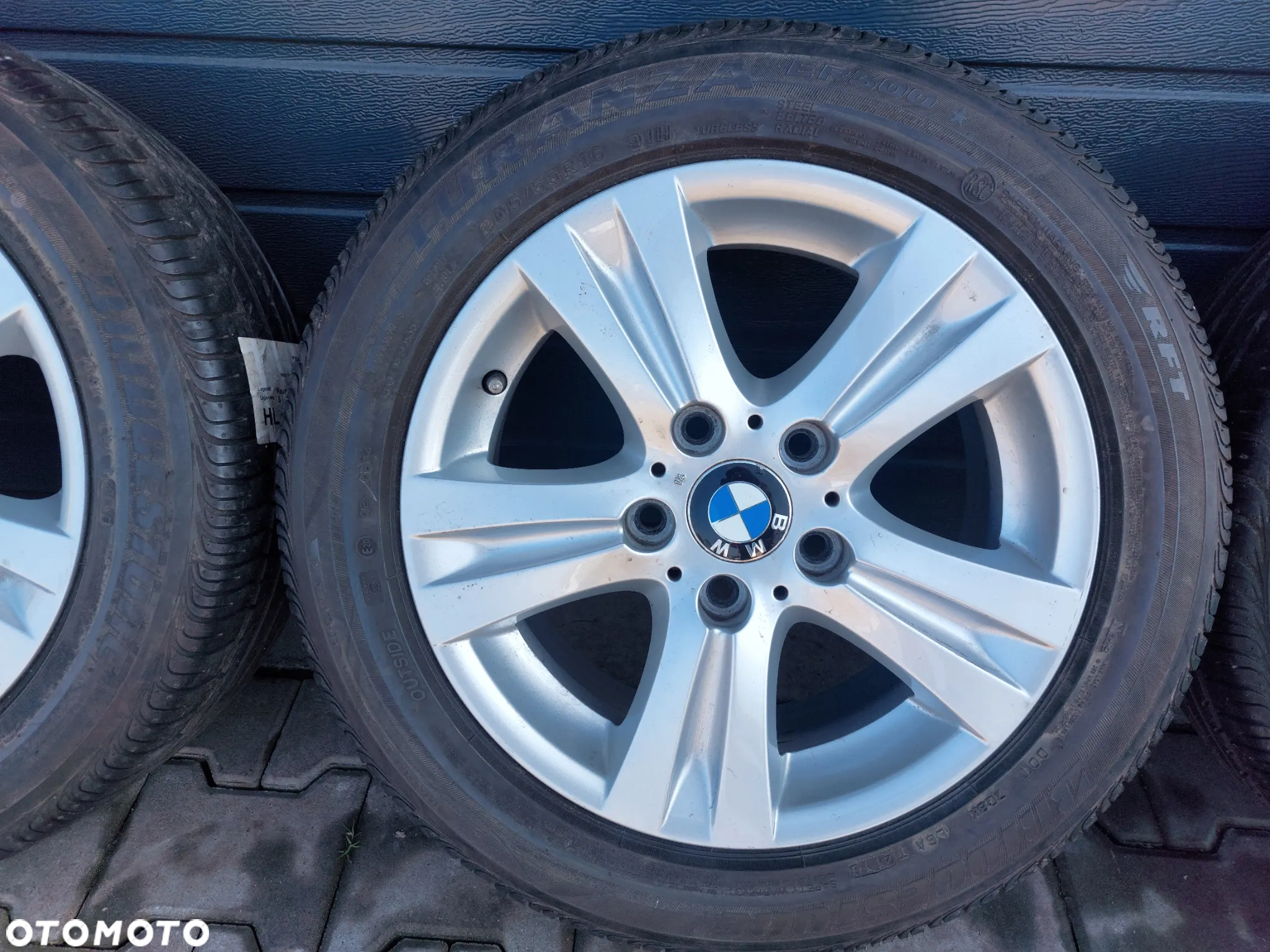 BMW E87 KOŁA FELGI ALUMINIOWE R16 7J ET44 5X120 ORYGINAŁ PROSTE OPONY W SŁABYM STANIE GRATIS ! - 2