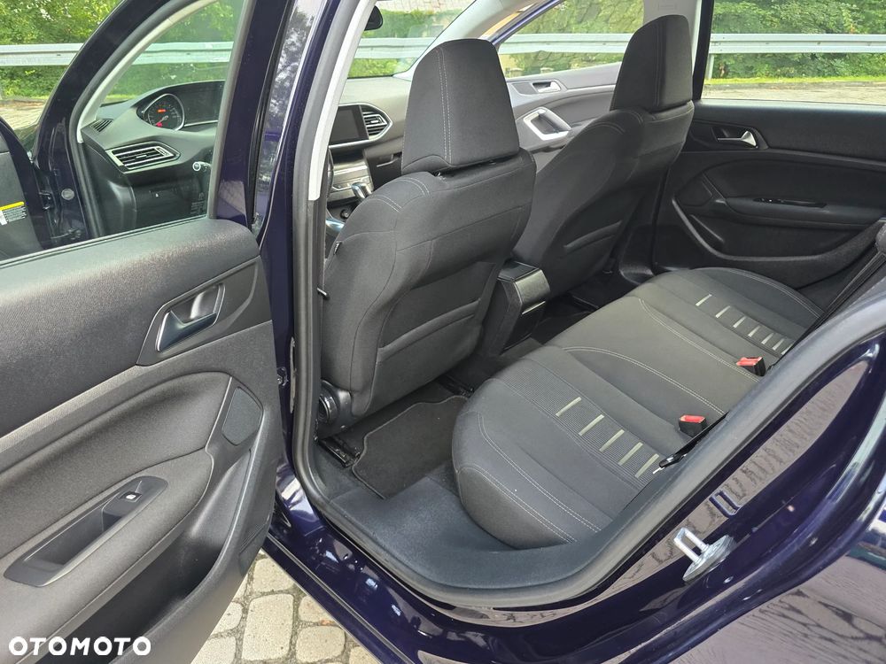 Peugeot 308 1.6 HDi Premium - 20