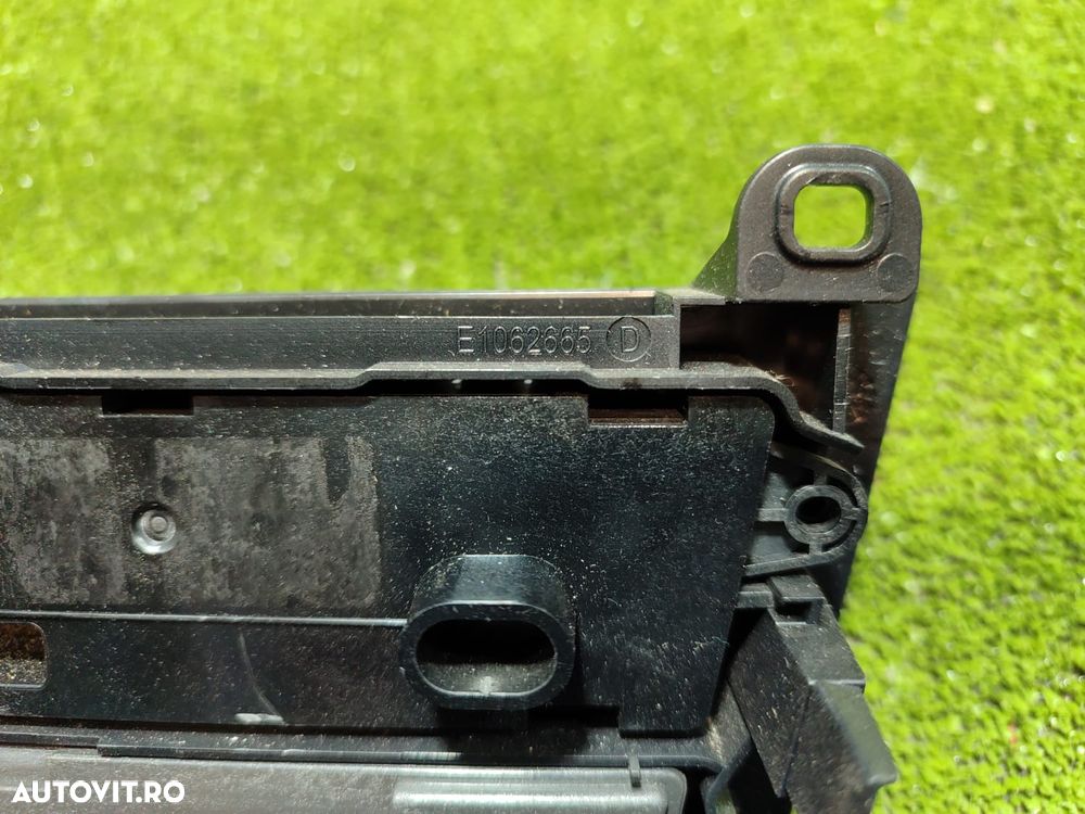 PANOU COMANDA CLIMA / RADIO BMW SERIA 1 F20 118D SE 2.0 DIESEL 2012 COD OEM E1062665 / 17313810 / 9207197 / 9207197-02 / HATCHBACK 2011-2019 - 6